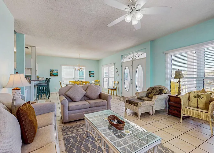 Family-friendly W Gulf Views A Full Kitchen & Spacious Living Area Holiday home *