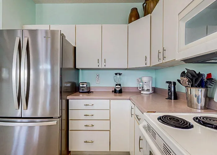 Family-friendly W Gulf Views A Full Kitchen & Spacious Living Area Holiday home