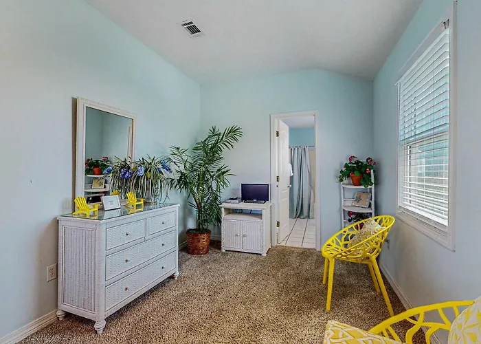 Holiday home Family-friendly W Gulf Views A Full Kitchen & Spacious Living Area